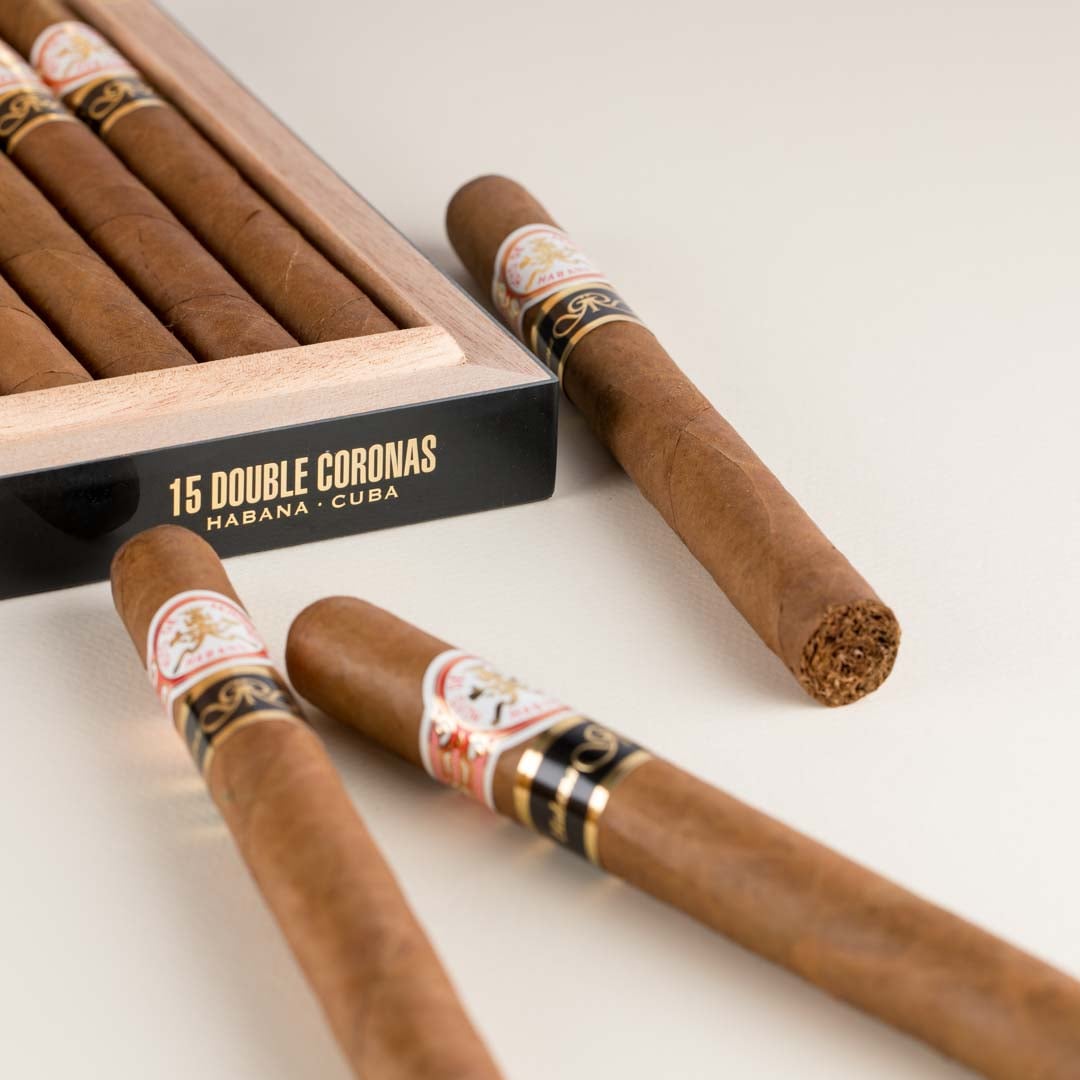 Hoyo Double Coronas